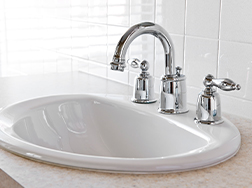 Lav Sink & Faucet